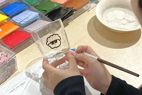 【西部新宿駅から徒歩１分】韓国で大人気のオリジナル食器作り！自分だけの「かわいい」を作ろう（ガラス食器プラン）