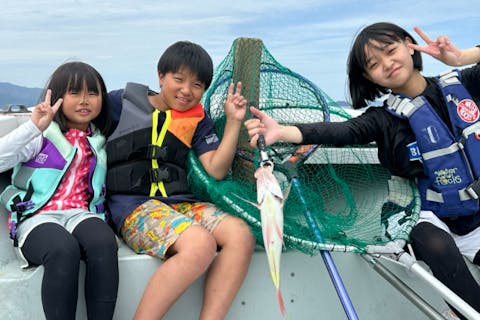 【山口・周防大島・船釣り】家族・中間で楽しむ！瀬戸内海の船釣り×海水浴ツアー。同船できるご家族もお探しいたします。（１家族あたりの乗船料が分担できます）