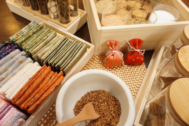 【愛知・名古屋・匂い袋作り体験】老舗お香専門店で自分だけの香りを作ろう！初心者OK！本陣駅徒歩5分・駐車場完備の店舗で1時間（材料費込）