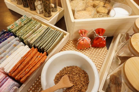 【愛知・名古屋・匂い袋作り体験】老舗お香専門店で自分だけの香りを作ろう！初心者OK！本陣駅徒歩5分・駐車場完備の店舗で1時間（材料費込）