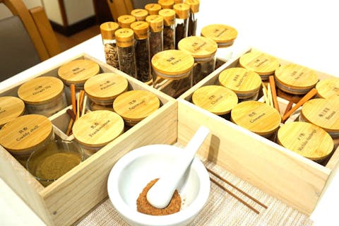 【東京・台東区・お香手作り体験】数種類の調合から選べる♪初心者OK！練って自由に成形できる！芸術の街上野でお香手作り体験（材料費込）