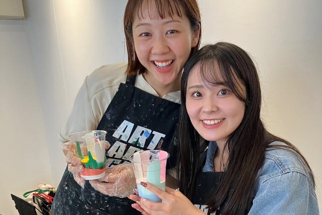 ワインと音楽とアート体験！失敗しないアート体験！誰でもアーティストになれる場所！大人気！たらし込みアート（ポーリングアート、フルイドアート）！