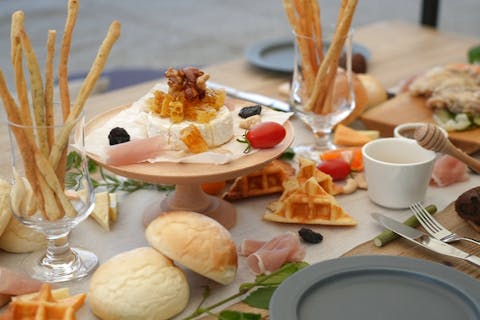 【山口・周防大島・はちみつ採取体験＆ピクニックランチ】海の見える丘で自然と触れ合う特別な一日！家族や友人と楽しむアクティビティ満載！周防大島での贅沢な時間