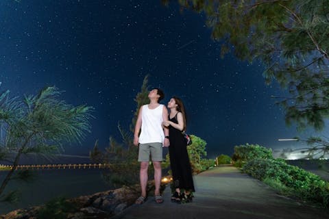 【沖縄・恩納村・星空フォト・星の解説付き】星空浴to宙さんぽ　in シェラトン沖縄サンマリーナリゾート　星の案内人の解説、参加者毎に星達をバックに撮影／当日予約OK ２０２５夏！！お子様歓迎割引中☆