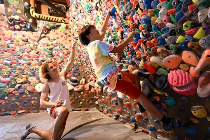 ボルダリングジムVOLNY相模原