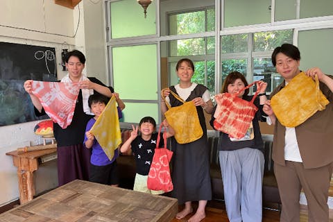 【宮崎・日南・染め物体験】潮の杜での環境教育型プログラム：ハンカチを自然染料を使った新万葉染で染めよう♪地球にも人にも優しい！＜自由研究に最適＞