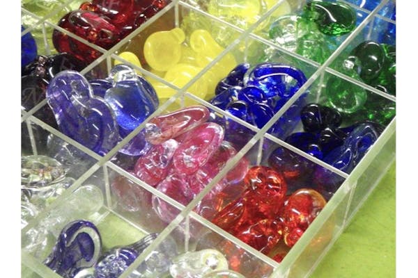 沖縄・名護・手作りアクセサリー】ガラス・ビーズでネックレスを手作り