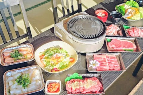 【東京・江戸川区・屋形船】＜乗合＞4名様～ご予約OK！・屋形船DE焼肉宴会120分コース《コース料理（12品）＋飲み放題付き》