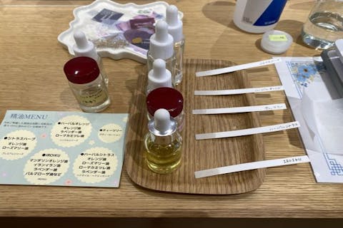 【福岡・天神・ヘアミストづくり】天然の精油を使用したヘアミストづくり体験。寝ぐせ直しや気分転換にも！