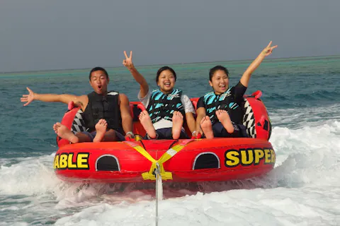 【沖縄・洞窟・シュノーケリング＆マリン】ドキドキ！青の洞窟シュノーケリング＆絶叫マリン2種セット