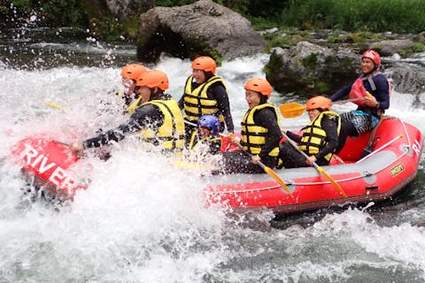 【東京・奥多摩・ラフティング】小学生から参加できる人気の半日ラフティング！＜写真・動画付き＞