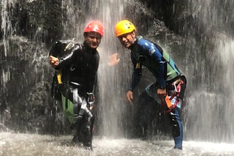 【東京・奥多摩・キャニオニング】迫力満点の滝くだりで遊びつくそう！＜日向和田駅から徒歩10分＞