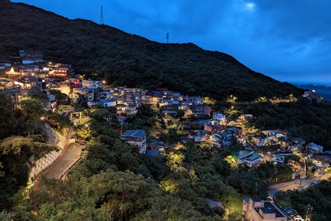 【台湾・九份・ガイドツアー】夕暮れ時の移り変わる情景を楽しむサンセット九份ツアーの画像を表示しています