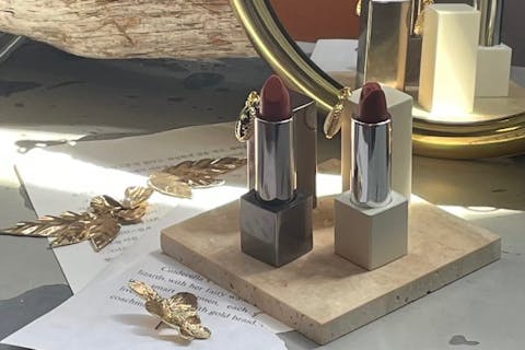 【名古屋・愛知・大須】＜韓国で人気！世界に一つだけのオリジナルリップ体験！＞手作りコスメ／自分だけのカラーが作れる×選べる香り×チャーム200種類以上