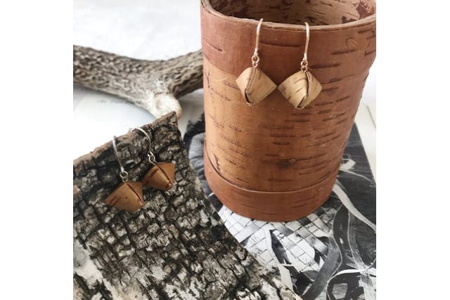 北海道・愛別・ハンドメイド】白樺樹皮を使ったアクセサリー作り