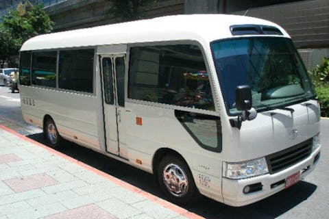【台湾・台北・送迎車】《片道専用送迎》ホテル→桃園国際空港（中型・日本語ガイドオプションあり）の画像を表示しています