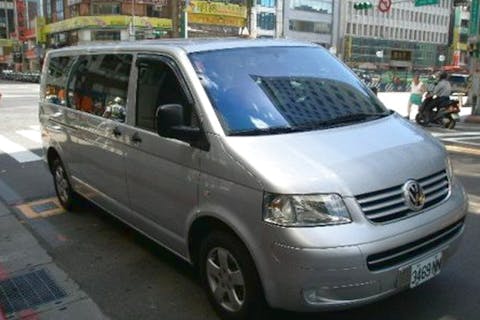 【台湾・台北・送迎車】《片道専用送迎》ホテル→桃園国際空港（大型・日本語ガイド付き）の画像を表示しています
