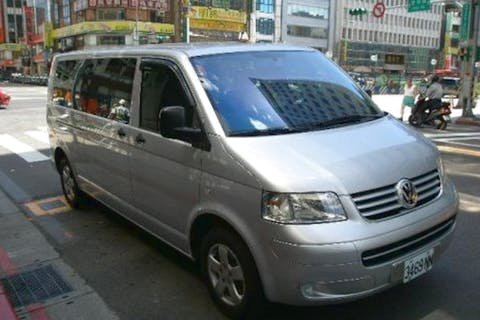 【台湾・台北・送迎車】《片道専用送迎》桃園国際空港→ホテル（中型・日本語ガイドオプションあり）の画像を表示しています