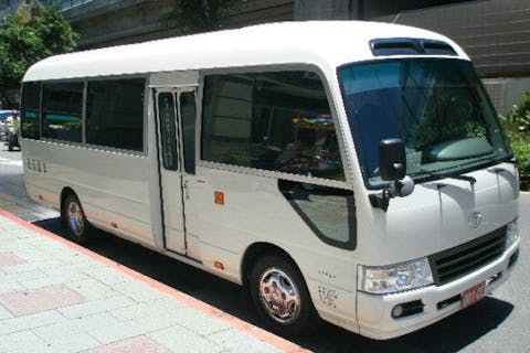 【台湾・台北・送迎車】《片道専用送迎》桃園国際空港→ホテル（中型・日本語ガイドオプションあり）の画像を表示しています