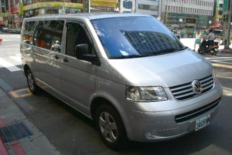 【台湾・台北・送迎車】《片道専用送迎》ホテル→松山空港（中型・日本語ガイドオプションあり）の画像を表示しています