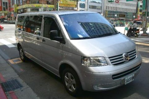 【台湾・台北・送迎車】《片道専用送迎》ホテル→松山空港（大型・日本語ガイド付き）の画像を表示しています