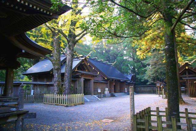 【熊本・宮崎・バスツアー】＜博多発＞上色見熊野座神社＆高千穂峡＆天岩戸神社日帰りツアー（福岡発）