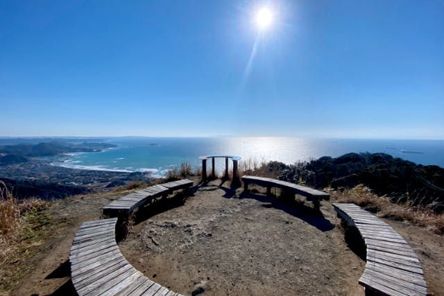 【千葉・鋸山・ウォーキング】「鋸山」登山と石切遺構を楽しむツアー