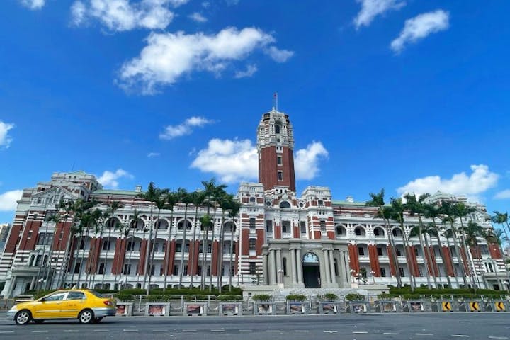 【台湾・台北・貸切チャーター】台北市内限定！中型バス4時間チャーター《日本語ガイドオプションあり》