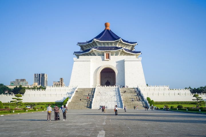 【台湾・台北・貸切チャーター】台北市内限定！中型バス8時間チャーター《日本語ガイドオプションあり》