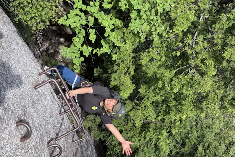 【三重県・御在所岳】OTHER SIDE on ヴィアフェラータ！「登山でもない！クライミングでもない！スリルと癒しと絶景の新しい遊び体験！！」未経験者OK！