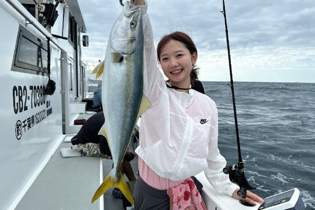 【千葉・勝浦・船釣り】真鯛・ヒラメ等、豪華魚種を狙う！初心者歓迎・神経締めまでプロが対応☆全て持ち帰り可♪一人ひとりに魚群探知機「探検丸」装備！