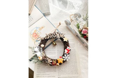 手作りリース How to make anXmas wreath1 - YouTube