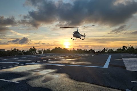 【沖縄・恩納村】A. ヘリコプター体験コース