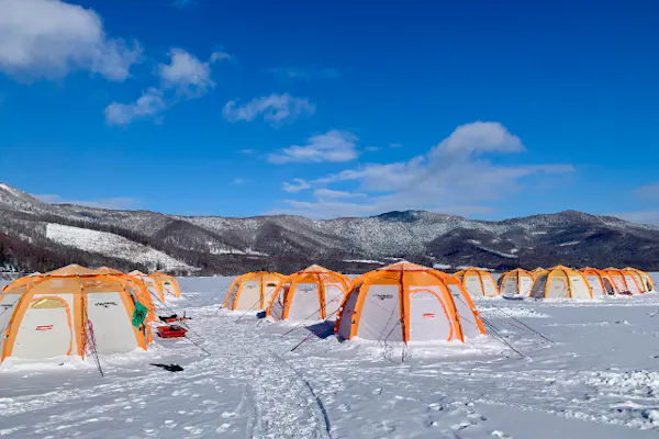 北海道・南富良野＞氷上ワカサギ釣り・半日コース【現地集合プラン：道