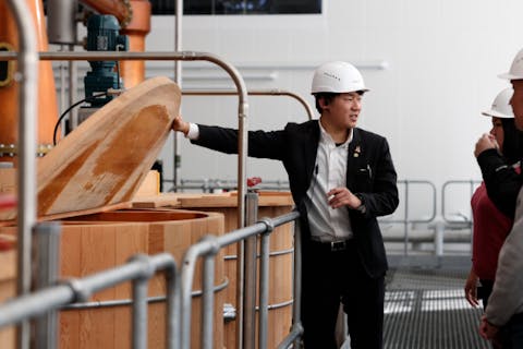 【長野・蒸留所見学】KOMORO Experience~製造エリアの見学とウェルカムカクテル体験~