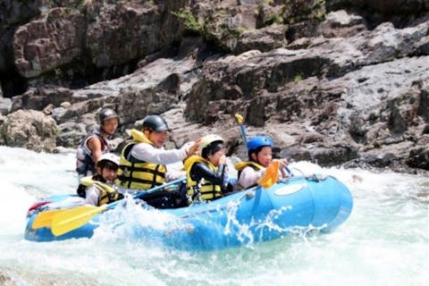 【ラフティング】秘境の激流を制覇する快感！北山川を満喫！！（半日コース）