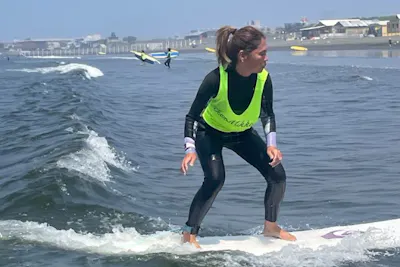 神奈川・江ノ島・サーフィンレッスン】片瀬江ノ島駅から徒歩3分！35歳