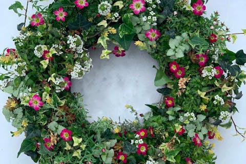 【秋田市・ギャザリング寄せ植え リーススタイル】aoki_sikiギャザリング手法でリースをつくります。