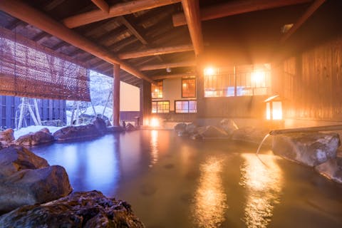 【秋田・湯沢】女滝沢トレッキングと旅館多郎兵衛入浴・食事付き