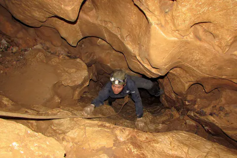 【岐阜・美山鍾乳洞・ファミリーケイビング】小学生以上参加OK！みんなで暗闇の世界に大冒険に出かけよう！