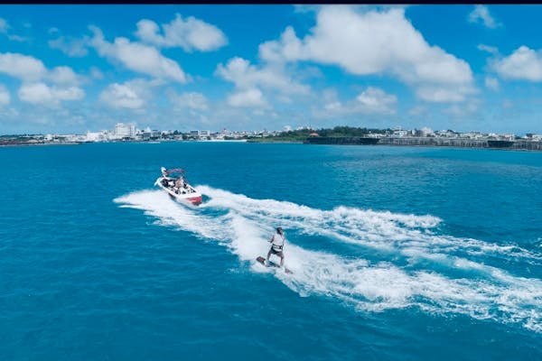 沖縄・宮古島・ウェイクボード】☆ボード引き☆初心者大歓迎☆完全貸切