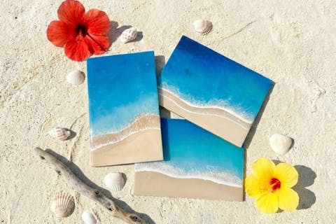 【宮古島・当日予約OK】空港5分・雨の日OK｜送料無料！『アートボードA5サイズ』レジンアート体験｜お子様も大人も夢中の波作り体験！