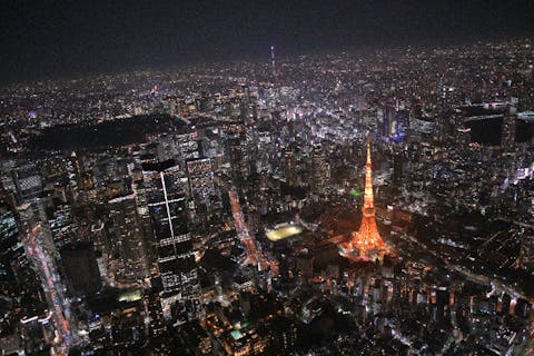 【東京・ヘリコプタークルージング】2大タワーを一度に堪能、Wタワー遊覧コース！