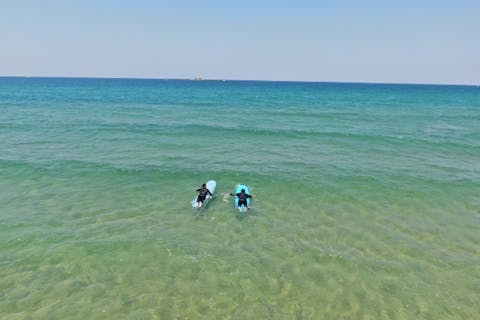 【福岡・糸島・サーフィン】手ぶらでOK！アクティビティセットプランで波のコンディションに合わせてボードをチョイス！温水シャワーに更衣室も完備でアフターサーフも充実！！