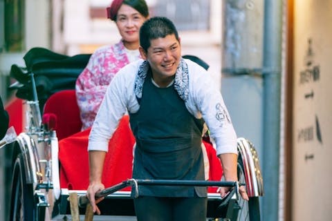 【気軽に体験】初めての人力車体験！学生さんにも人気の12分コース