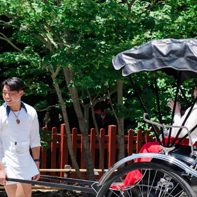 じっくり堪能!ワンランク上】俥夫の語りで浅草を深く知る人力車60分の じっくり堪能!ワンランク上】俥夫の語りで浅草を深く知る人力車60分の
