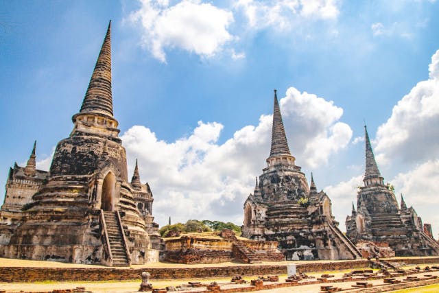 【タイ】午後半日 13:30発！世界遺産アユタヤ遺跡半日観光 + 象乗り体験＜日本語ガイド/午後半日＞ E4