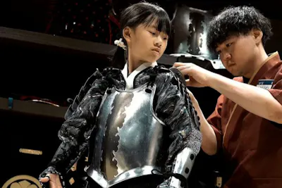 大阪・心斎橋・甲冑体験プラン】＜甲冑体験＋サムライショー・茶道