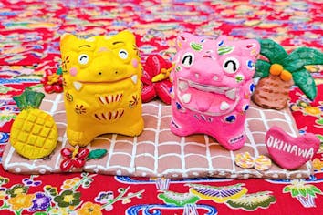 那覇 平和通り】ワンドリンクサービス付き♪シーサー絵付け体験