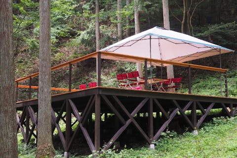 【都心から90分】東京・檜原村で自然体験｜焚火キャンプ＆森林リトリート（1泊2日・焚き火夕食＆朝食付き）